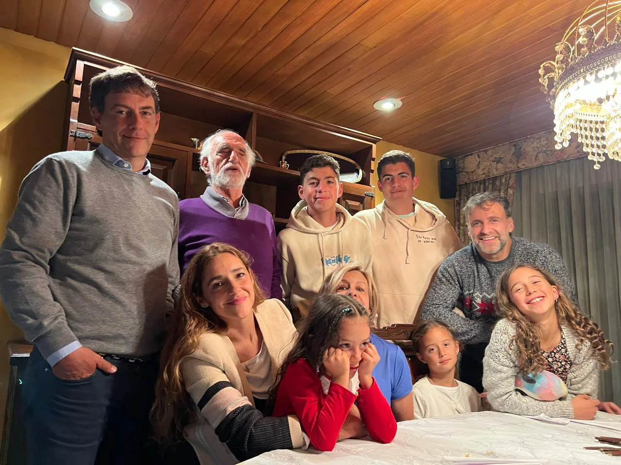 Friends and family moment 10