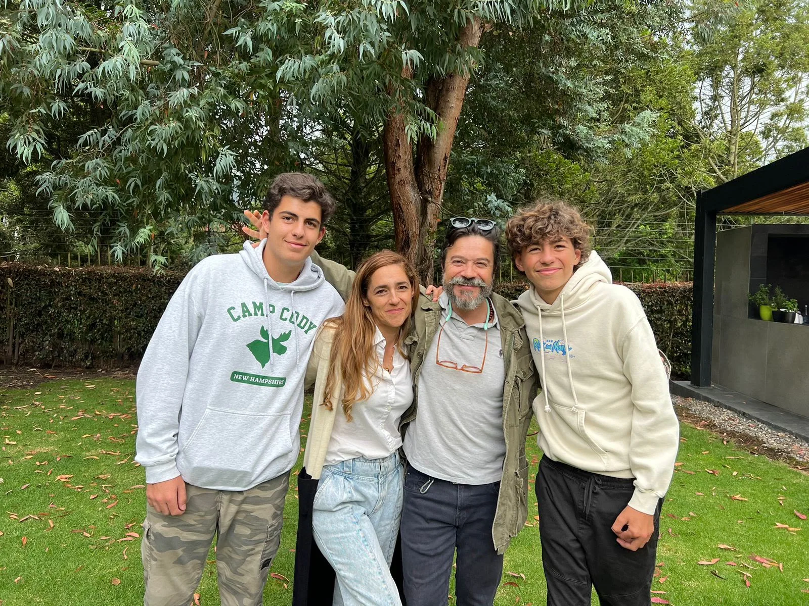Friends and family moment 12